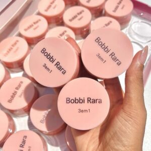 Torre de blush, contorno e iluminador Bobbi Rara